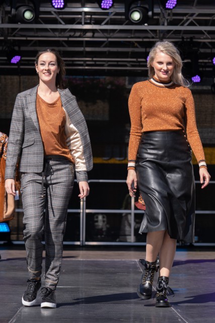 Lilian Fashion Wateringen presenteert